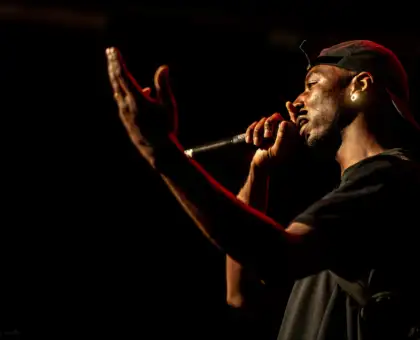 Zijn stem, zijn kracht, zijn pen, zijn hart